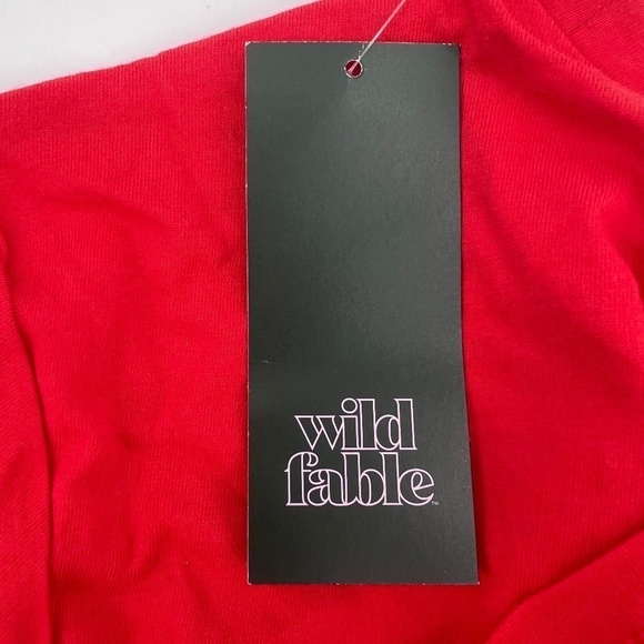 NWT Wild Fable Red Long Sleeve Cropped Boxy T-Shirt Size Large Women’s - Picture 5 of 7